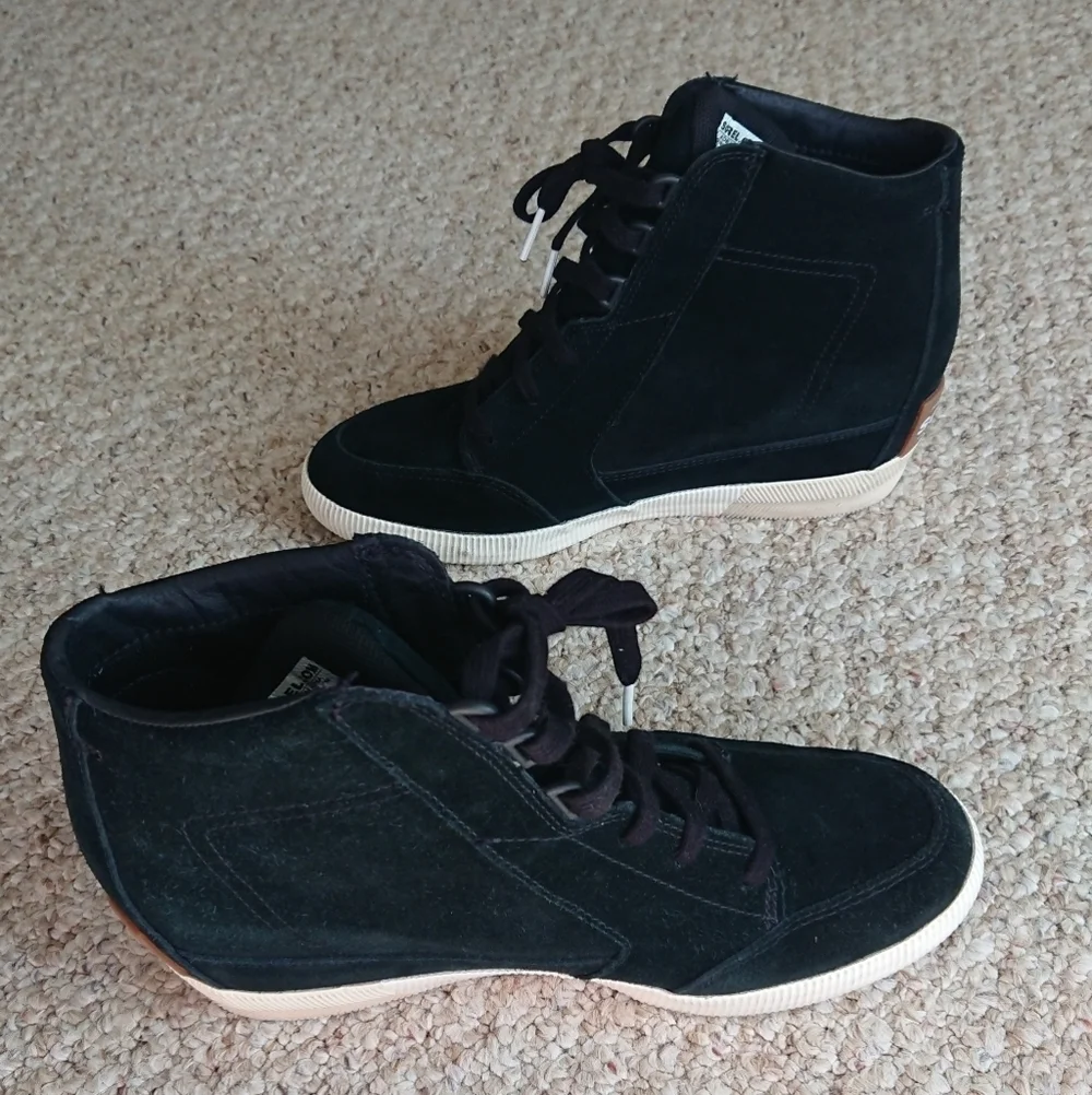 SOREL black suede Out N About Wedge II Shoe size 9.5